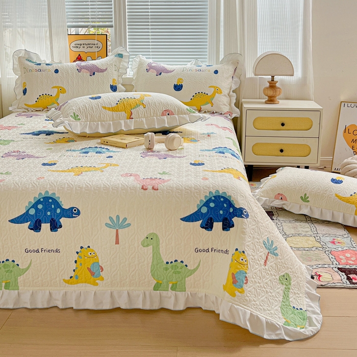 91家纺网 家纺一手货源 找家纺 羽爱家纺 2025新款全棉防滑花边床盖百变恐龙