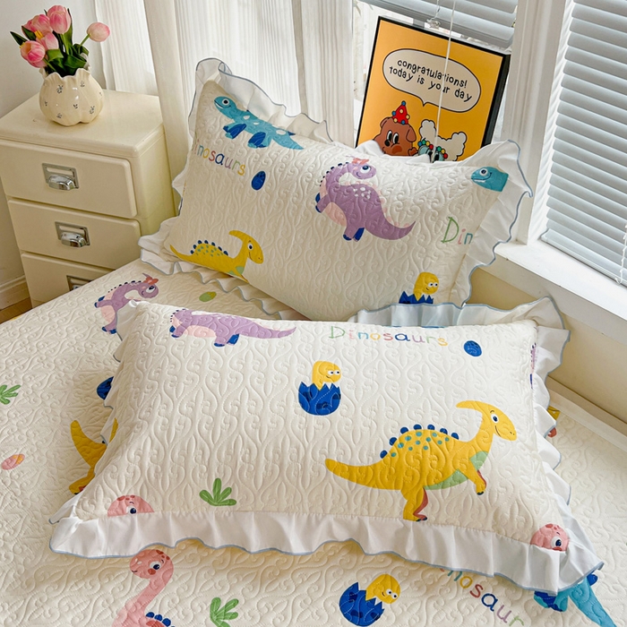 91家纺网 家纺一手货源 找家纺 羽爱家纺 2025新款全棉防滑花边床盖百变恐龙