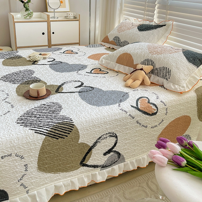 91家纺网 家纺一手货源 找家纺 羽爱家纺 2025新款全棉防滑花边床盖卡布奇诺