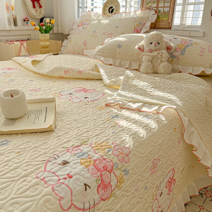91家纺网 家纺一手货源 找家纺 羽爱家纺 2025新款全棉防滑花边床盖可爱喵