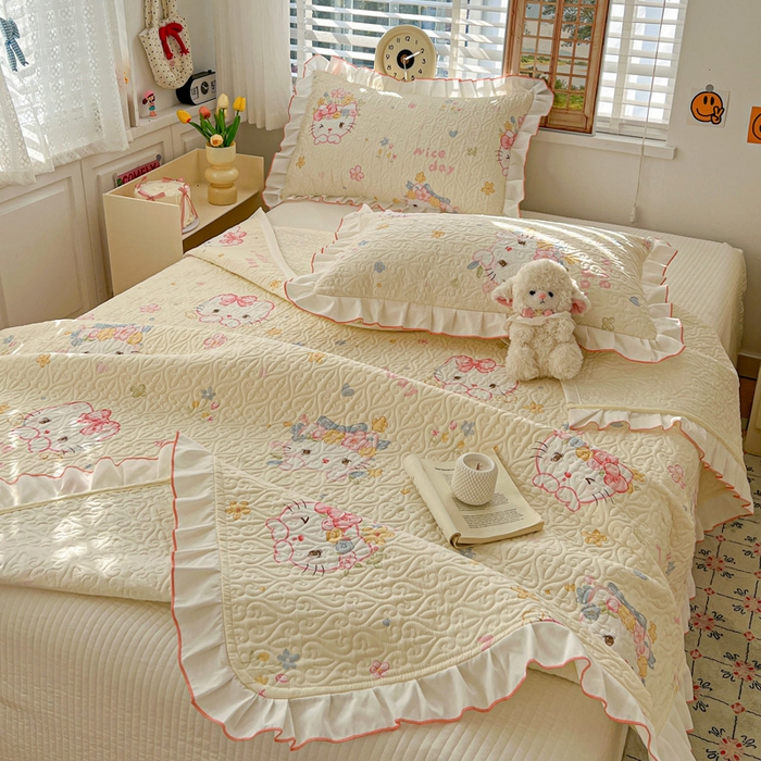 91家纺网 家纺一手货源 找家纺 羽爱家纺 2025新款全棉防滑花边床盖可爱喵