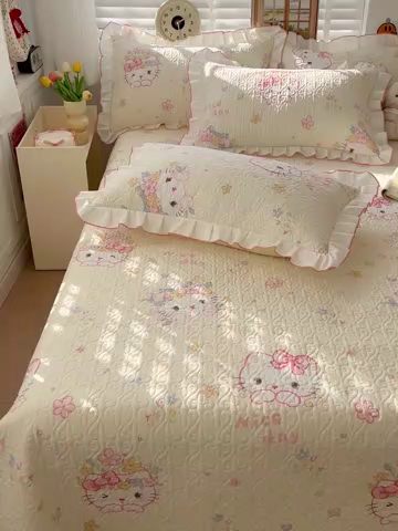 91家纺网 家纺一手货源 找家纺 羽爱家纺 2025新款全棉防滑花边床盖可爱喵