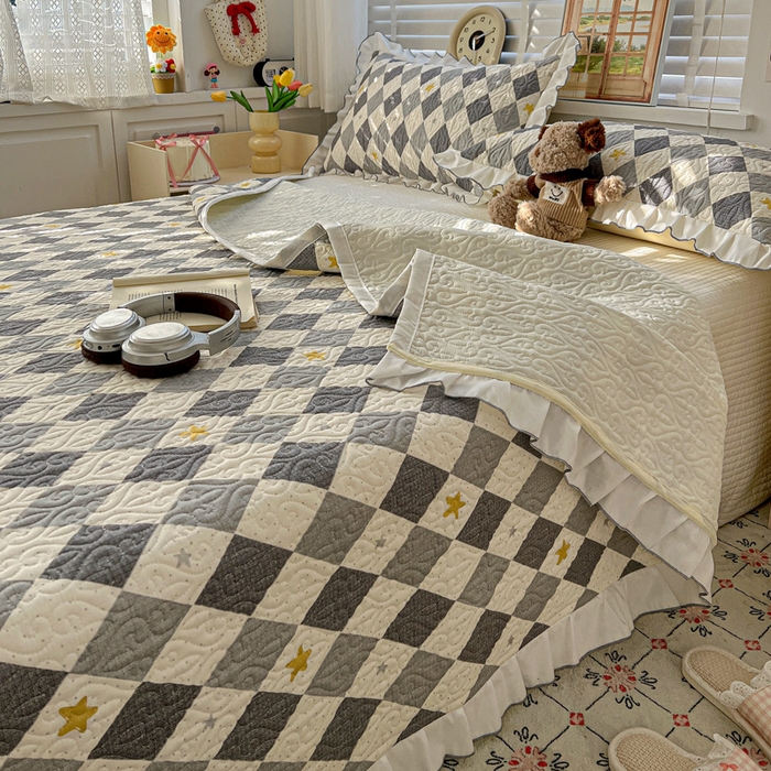 91家纺网 家纺一手货源 找家纺 羽爱家纺 2025新款全棉防滑花边床盖菱形世界