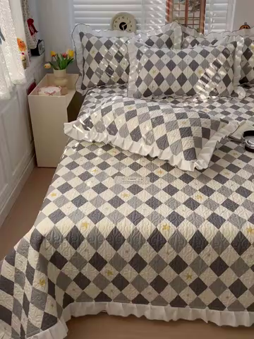 91家纺网 家纺一手货源 找家纺 羽爱家纺 2025新款全棉防滑花边床盖菱形世界