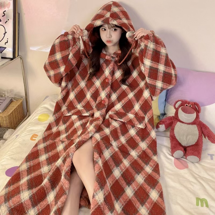 91家纺网 家纺一手货源 找家纺 （总）洛兰沙家居馆 2025新款珊瑚绒睡袍女款秋冬季天卡通可爱连帽睡衣加绒加厚保暖家居服套装