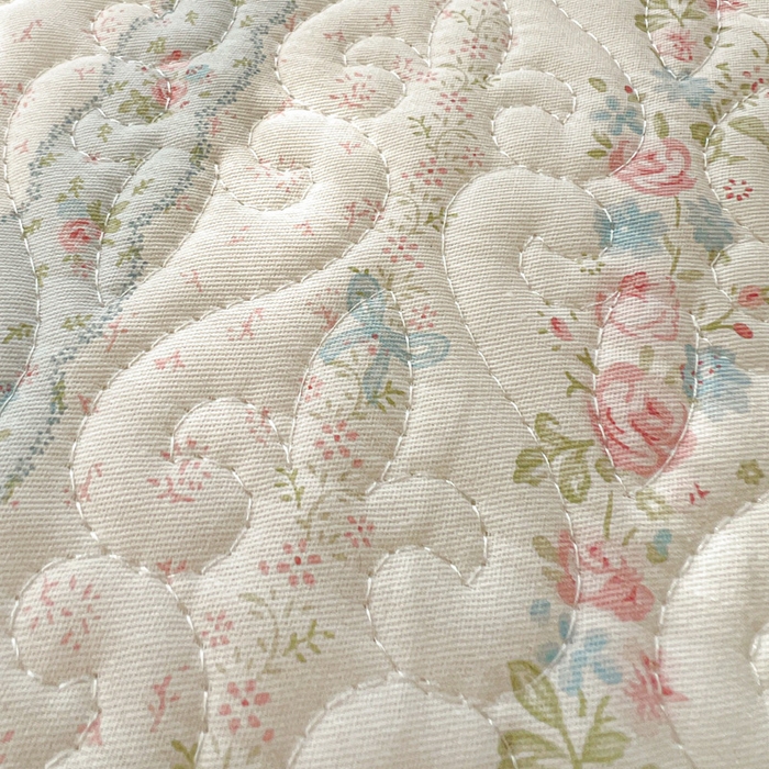 91家纺网 家纺一手货源 找家纺 羽爱家纺 2025新款全棉防滑花边床盖轻悠花梦