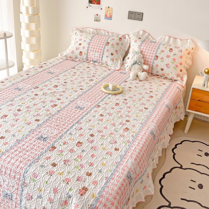 91家纺网 家纺一手货源 找家纺 羽爱家纺 2025新款全棉防滑花边床盖情话微甜