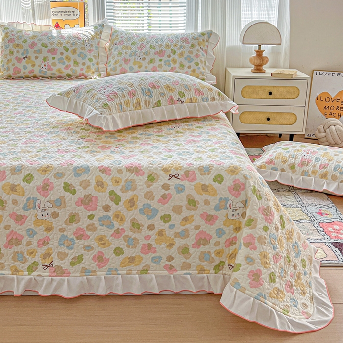 91家纺网 家纺一手货源 找家纺 羽爱家纺 2025新款全棉防滑花边床盖童年乐趣