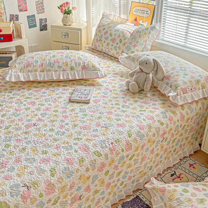 91家纺网 家纺一手货源 找家纺 羽爱家纺 2025新款全棉防滑花边床盖童年乐趣