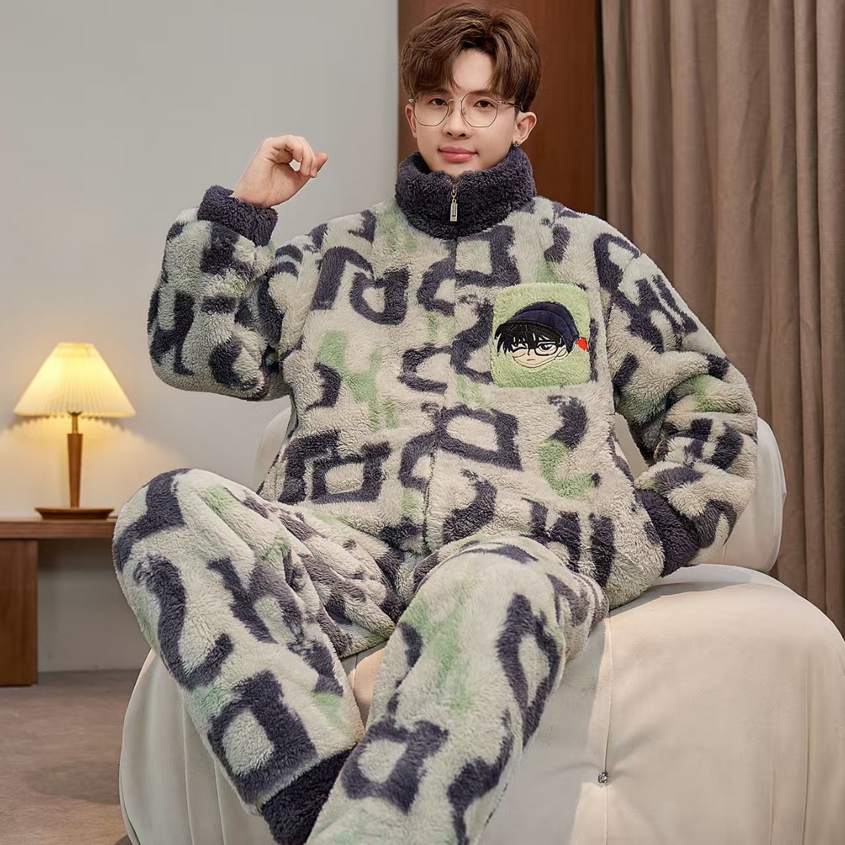 91家纺网 家纺一手货源 找家纺 （总）洛兰沙家居馆 2025新款珊瑚绒睡衣男士秋冬季加绒加厚冬天青少年大码家居服套装