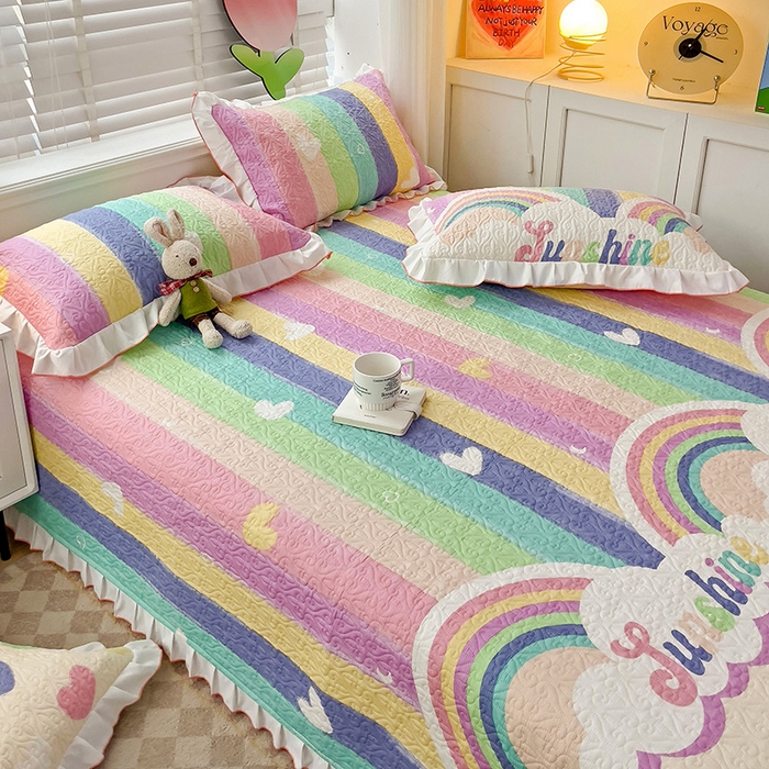 91家纺网 家纺一手货源 找家纺 羽爱家纺 2025新款全棉防滑花边床盖小彩虹