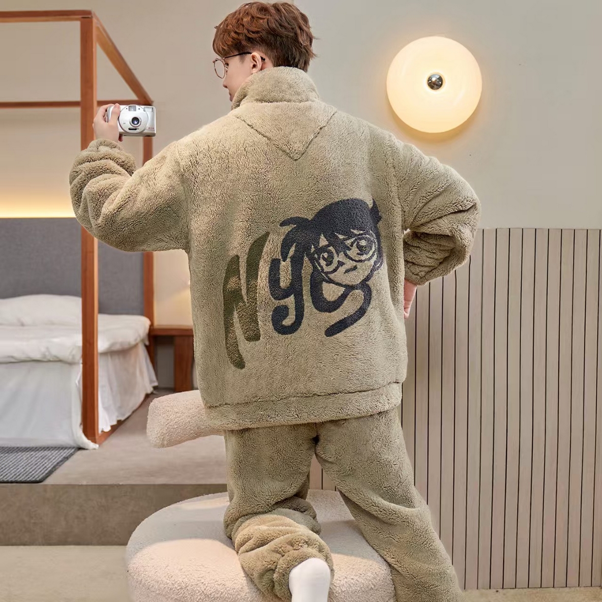 91家纺网 家纺一手货源 找家纺 （总）洛兰沙家居馆 2025新款珊瑚绒睡衣男士秋冬季加绒加厚冬天青少年大码家居服套装