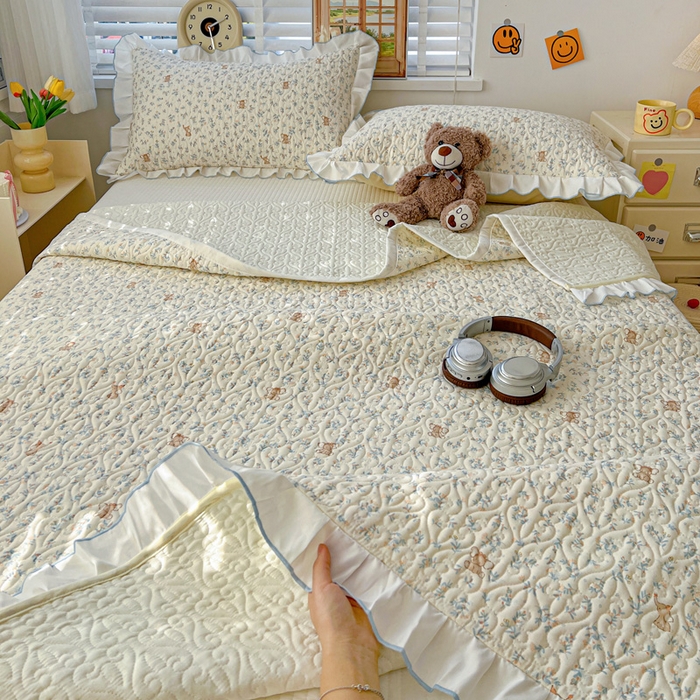 91家纺网 家纺一手货源 找家纺 羽爱家纺 2025新款全棉防滑花边床盖小飞象