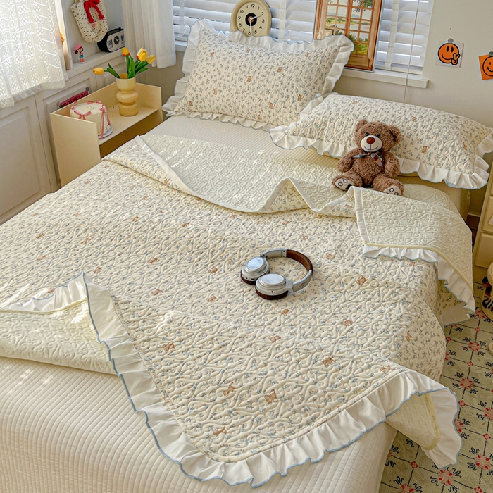 91家纺网 家纺一手货源 找家纺 羽爱家纺 2025新款全棉防滑花边床盖小飞象