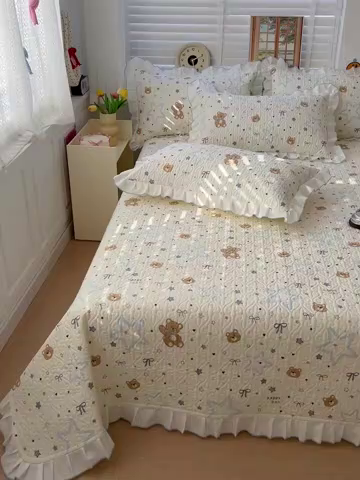 91家纺网 家纺一手货源 找家纺 羽爱家纺 2025新款全棉防滑花边床盖星星熊