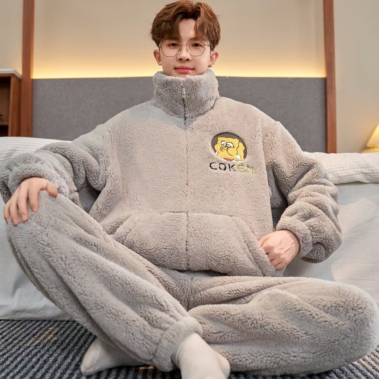 91家纺网 家纺一手货源 找家纺 （总）洛兰沙家居馆 2025新款珊瑚绒睡衣男士秋冬季加绒加厚冬天青少年大码家居服套装