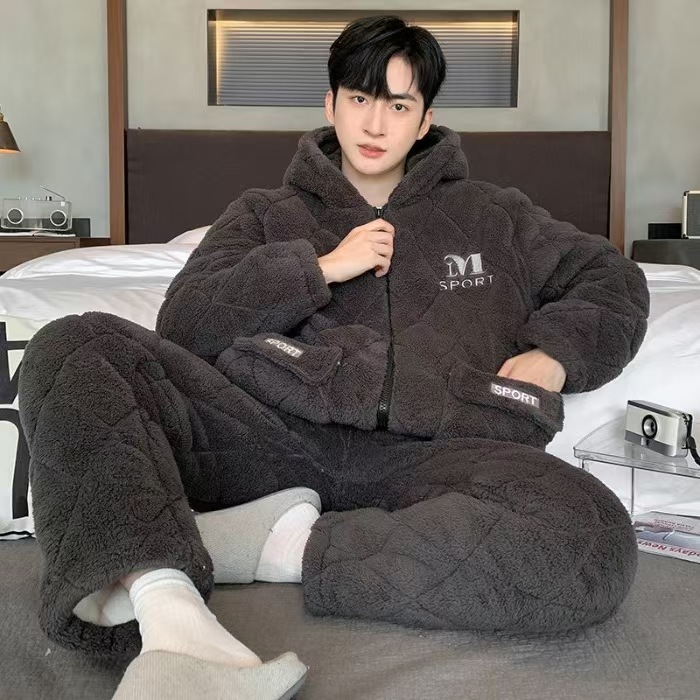 91家纺网 家纺一手货源 找家纺 （总）洛兰沙家居馆 2025新款现货男士睡衣冬季珊瑚绒拉链三层夹棉加厚加绒套装秋冬款