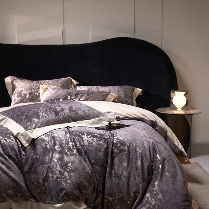 91家纺网 家纺一手货源 找家纺 金奇达家纺 2025新款【鎏金谧镜】鎏金系列-羽零™空气拉绒四件套