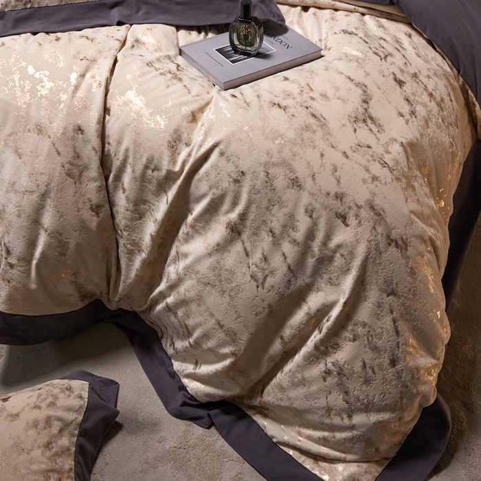 91家纺网 家纺一手货源 找家纺 金奇达家纺 2025新款【鎏金谧镜】鎏金系列-羽零™空气拉绒四件套