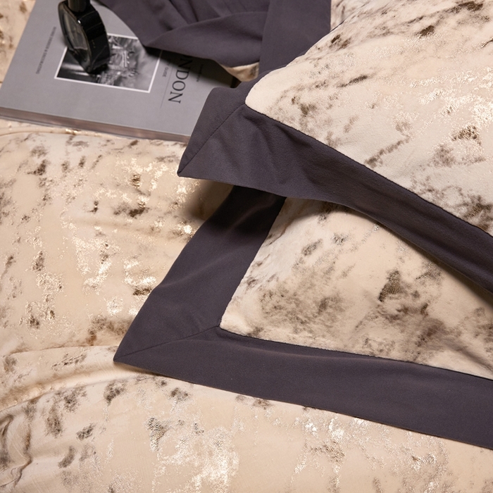 91家纺网 家纺一手货源 找家纺 金奇达家纺 2025新款【鎏金谧镜】鎏金系列-羽零™空气拉绒四件套