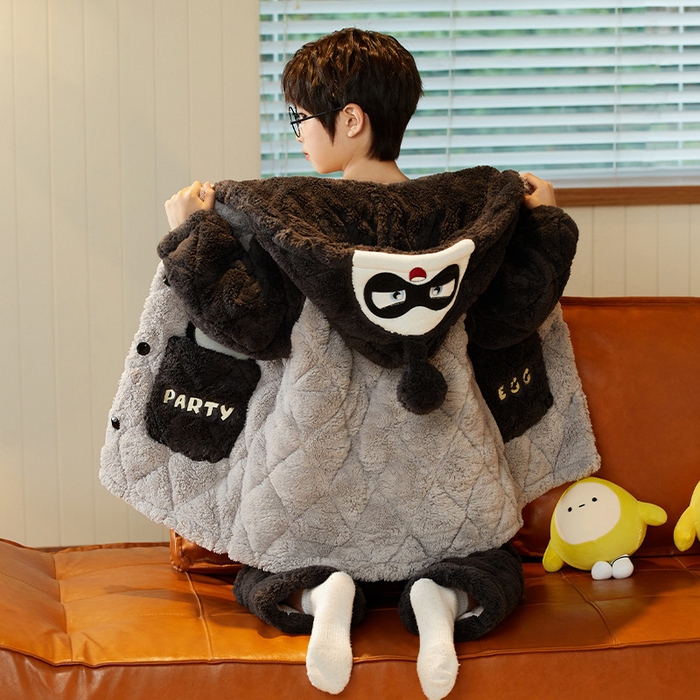 91家纺网 家纺一手货源 找家纺 （总）洛兰沙家居馆 2025新款蜡笔小新儿童睡衣男童秋冬季加厚款男孩珊瑚绒三层夹棉冬款家居服