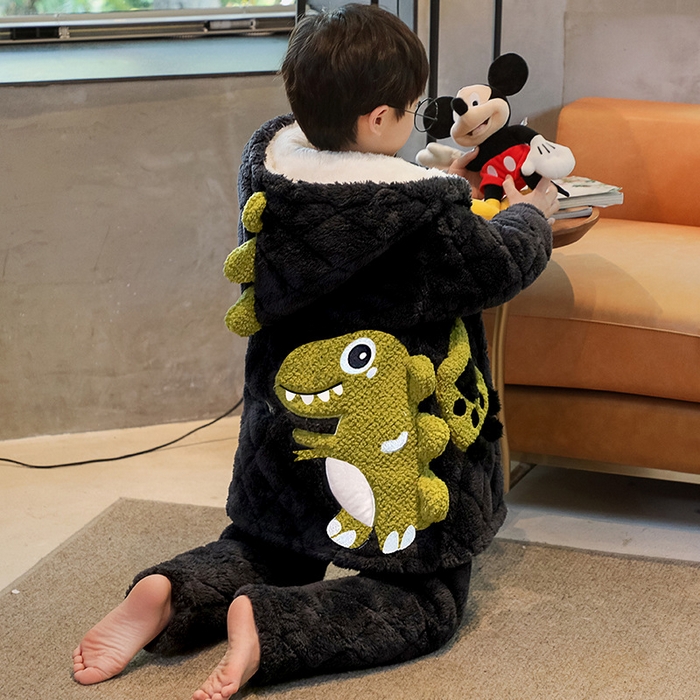 91家纺网 家纺一手货源 找家纺 （总）洛兰沙家居馆 2025新款蜡笔小新儿童睡衣男童秋冬季加厚款男孩珊瑚绒三层夹棉冬款家居服