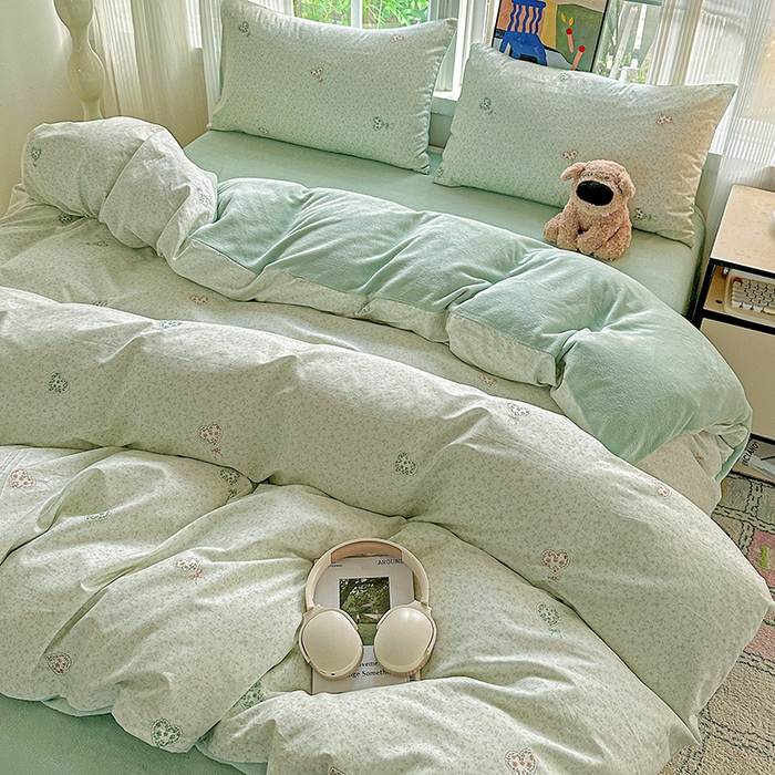 91家纺网 家纺一手货源 找家纺 梦洋家纺 2025新款全棉牛奶绒高克重保暖被套 海洋之心-绿