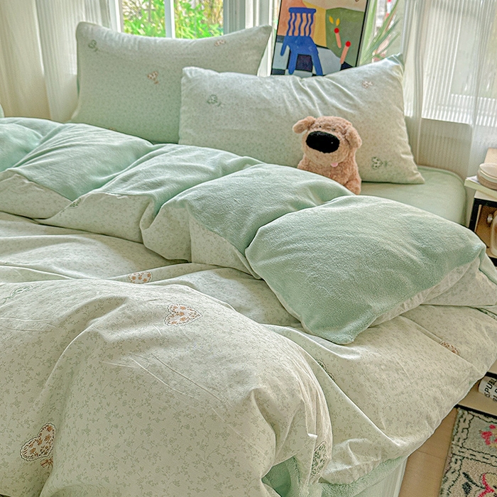 91家纺网 家纺一手货源 找家纺 梦洋家纺 2025新款全棉牛奶绒高克重保暖被套 海洋之心-绿