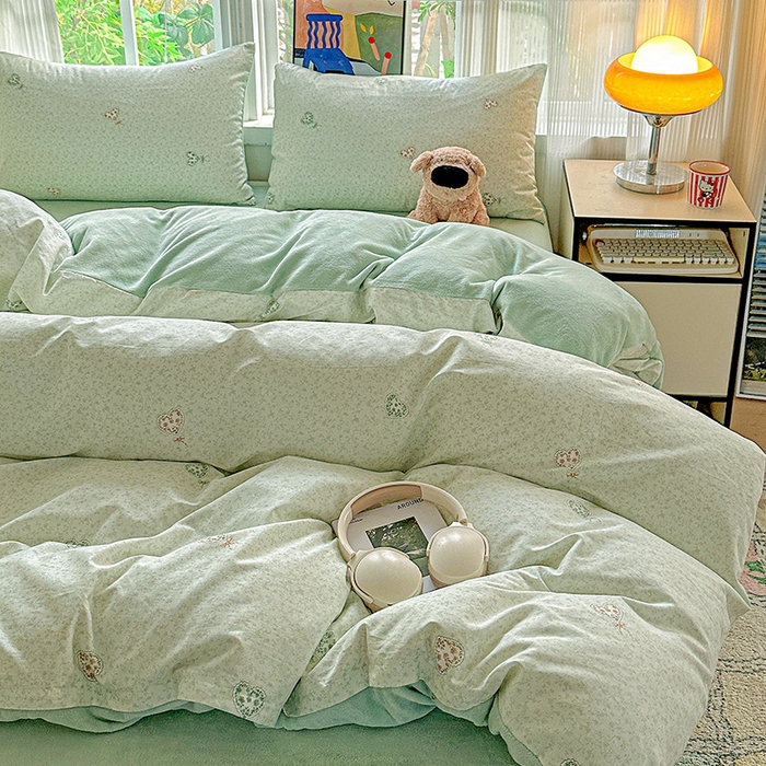 91家纺网 家纺一手货源 找家纺 梦洋家纺 2025新款全棉牛奶绒高克重保暖被套 海洋之心-绿