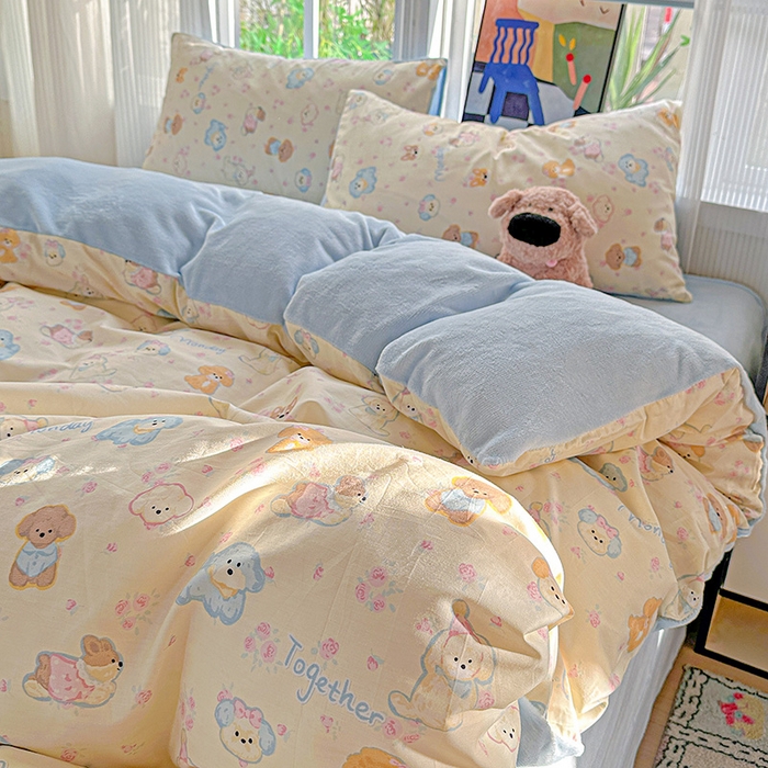 91家纺网 家纺一手货源 找家纺 梦洋家纺 2025新款全棉牛奶绒高克重保暖被套 狗狗家族