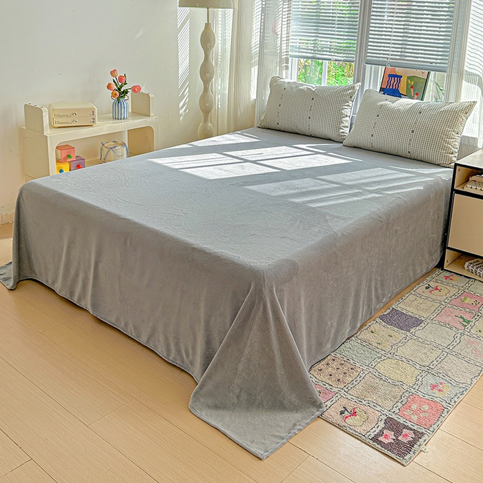 91家纺网 家纺一手货源 找家纺 梦洋家纺 2025新款全棉牛奶绒高克重保暖被套 小熊拿铁