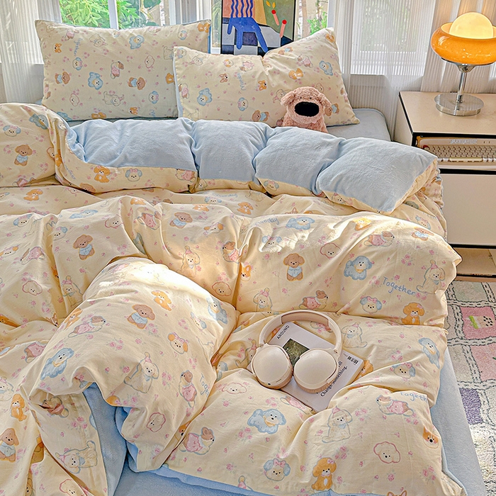 91家纺网 家纺一手货源 找家纺 梦洋家纺 2025新款全棉牛奶绒高克重保暖被套 狗狗家族