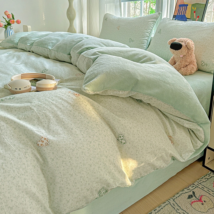 91家纺网 家纺一手货源 找家纺 梦洋家纺 2025新款全棉牛奶绒高克重保暖被套 海洋之心-绿