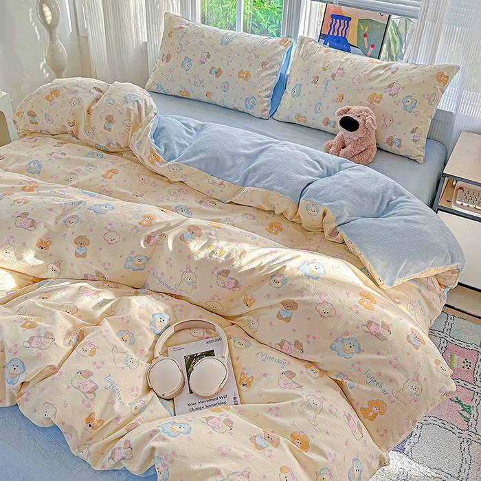 91家纺网 家纺一手货源 找家纺 梦洋家纺 2025新款全棉牛奶绒高克重保暖被套 狗狗家族