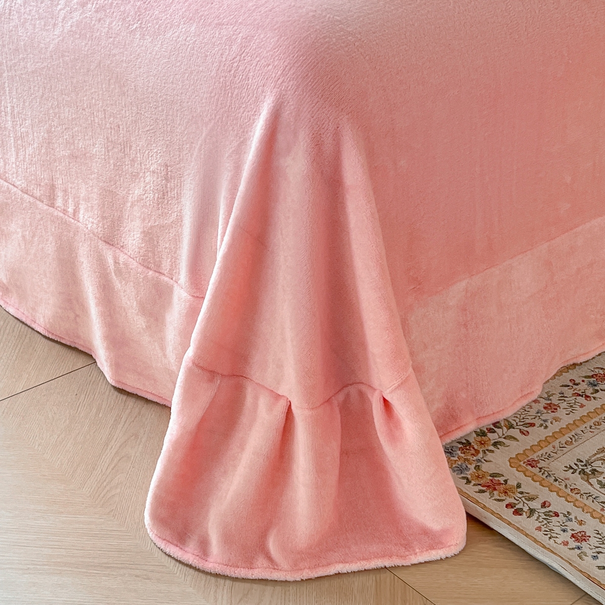 91家纺网 家纺一手货源 找家纺 韩秀家纺 2025新款法式加厚牛奶绒莫奈花园床裙四件套 莫奈花园-玉