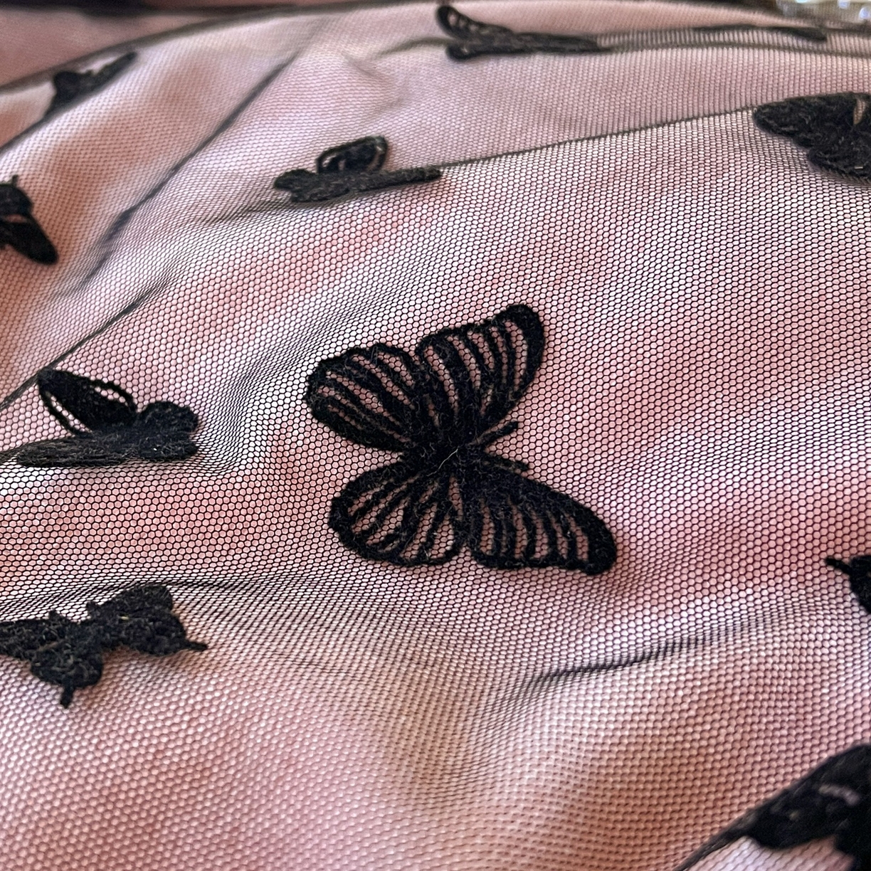 91家纺网 家纺一手货源 找家纺 韩秀家纺 2025新款法式加厚牛奶绒莫奈花园床裙四件套 莫奈花园-玉