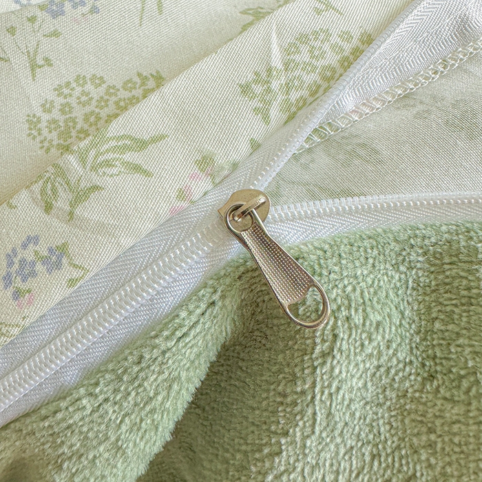 91家纺网 家纺一手货源 找家纺 梦洋家纺 2025新款全棉牛奶绒高克重保暖被套 忘忧草