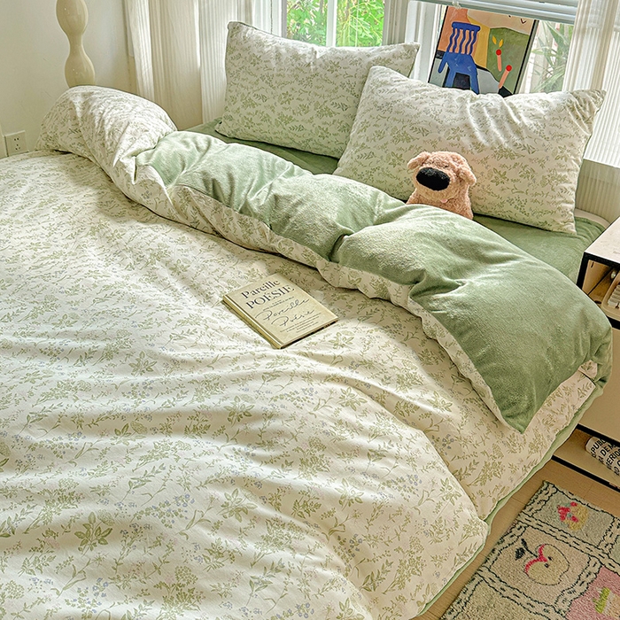 91家纺网 家纺一手货源 找家纺 梦洋家纺 2025新款全棉牛奶绒高克重保暖被套 忘忧草