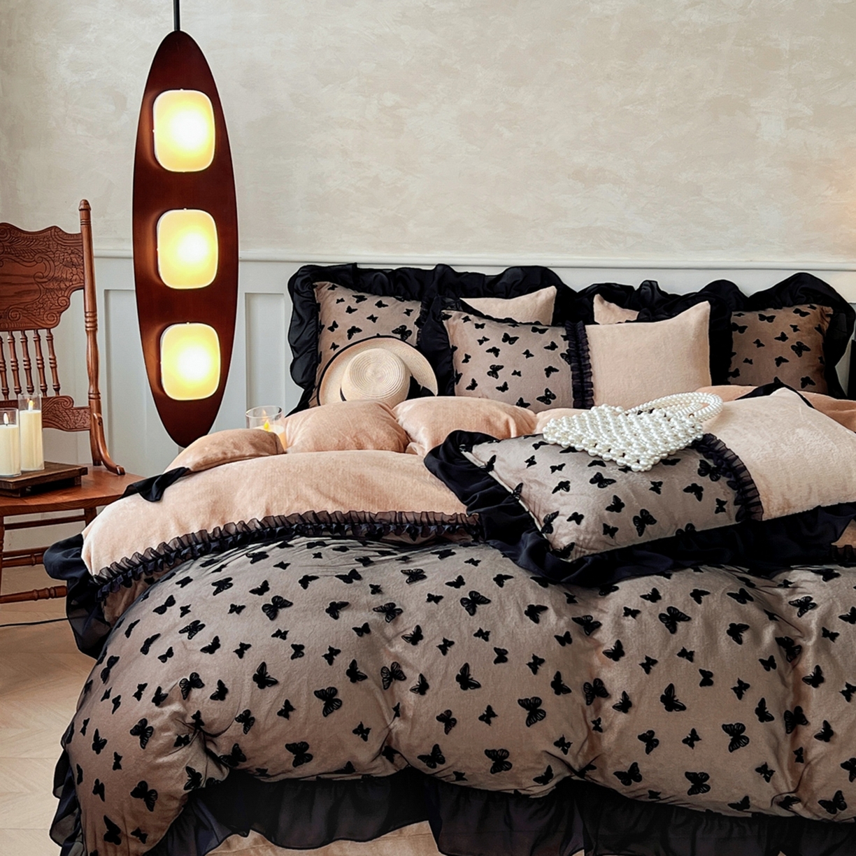 91家纺网 家纺一手货源 找家纺 韩秀家纺 2025新款法式加厚牛奶绒莫奈花园床裙四件套 莫奈花园-咖