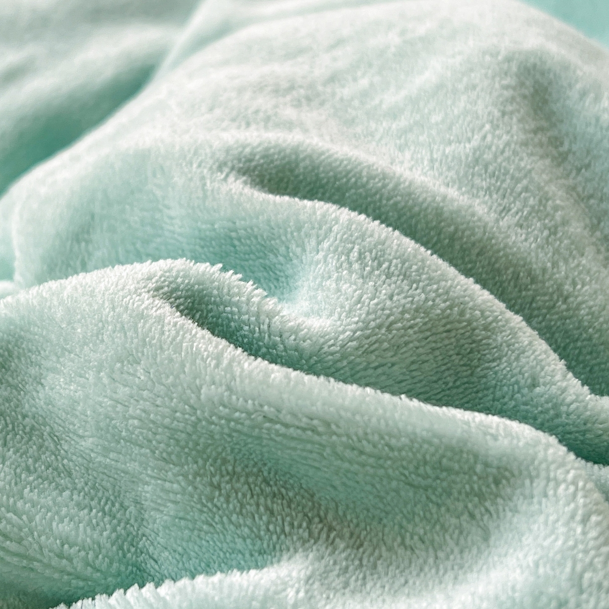 91家纺网 家纺一手货源 找家纺 韩秀家纺 2025新款法式加厚牛奶绒莫奈花园床裙四件套 莫奈花园-青色