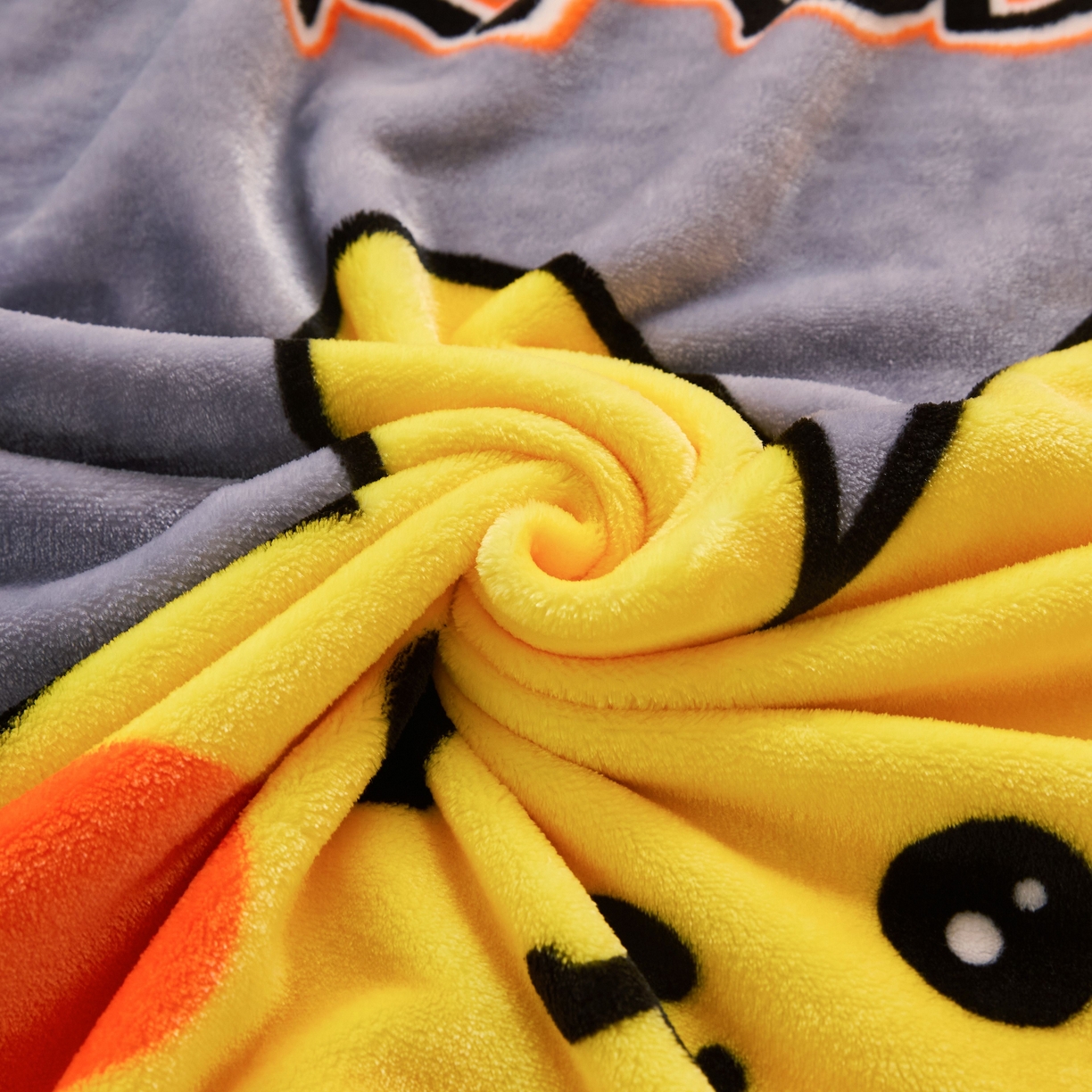 91家纺网 家纺一手货源 找家纺 益利多 2025新款牛奶绒毛毯午睡毯空调毯子珊瑚绒毛毯200克毯子可压缩跨境 萝卜兔