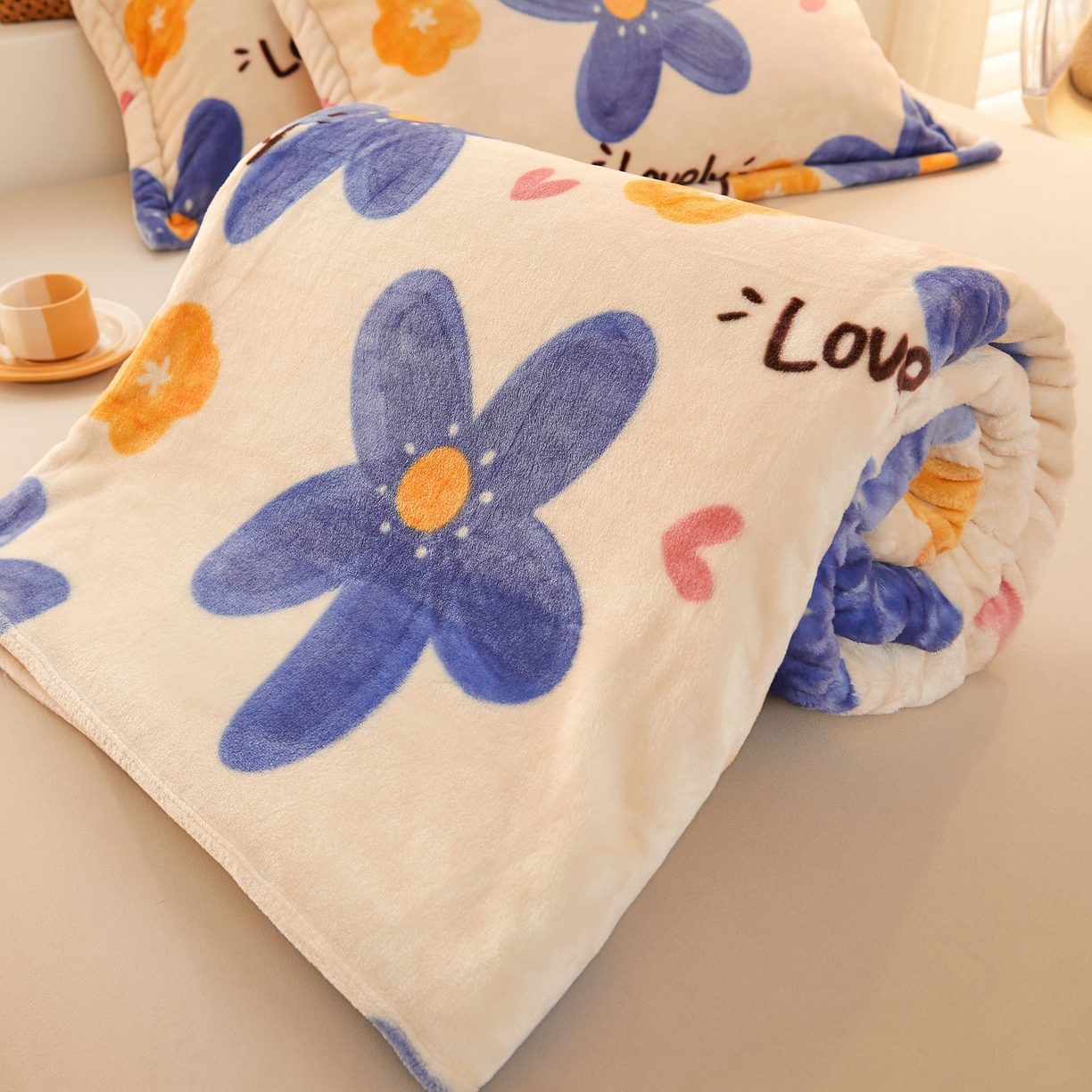 益利多 2025新款牛奶绒毛毯午睡毯空调毯子珊瑚绒毛毯200克毯子可压缩跨境 梦幻花田