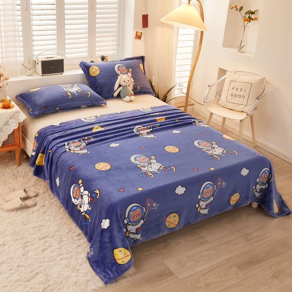 91家纺网 家纺一手货源 找家纺 益利多 2025新款牛奶绒毛毯午睡毯空调毯子珊瑚绒毛毯200克毯子可压缩跨境 太空熊