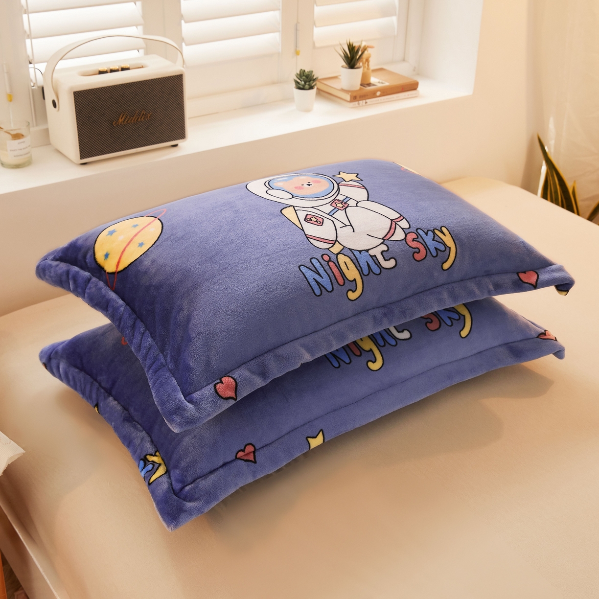 91家纺网 家纺一手货源 找家纺 益利多 2025新款牛奶绒毛毯午睡毯空调毯子珊瑚绒毛毯200克毯子可压缩跨境 太空熊