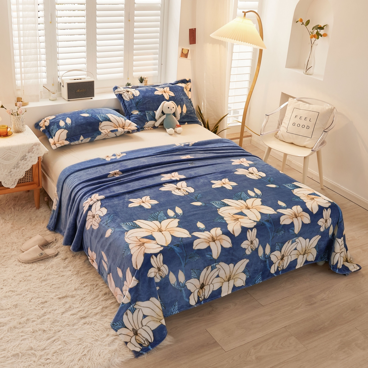 91家纺网 家纺一手货源 找家纺 益利多 2025新款牛奶绒毛毯午睡毯空调毯子珊瑚绒毛毯200克毯子可压缩跨境 阳春三月