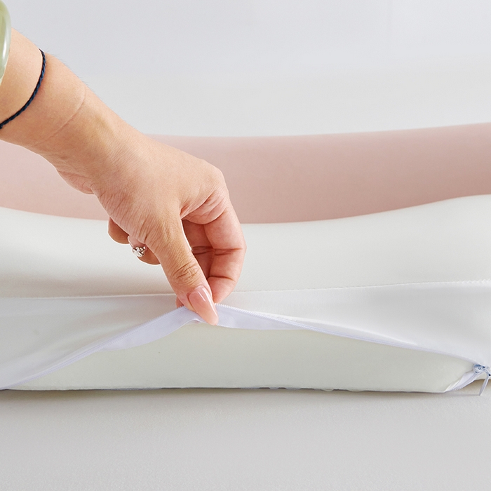 91家纺网 家纺一手货源 找家纺 （总）纳斯顿家纺 2025新款零压助眠深睡枕油光布牵引枕枕头枕芯