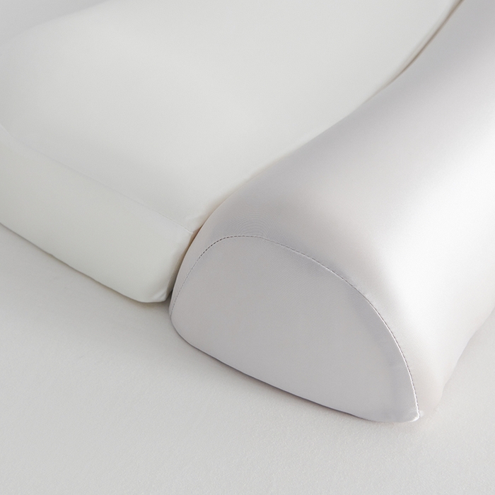 91家纺网 家纺一手货源 找家纺 纳斯顿家纺 2025新款零压助眠深睡枕油光布牵引枕枕头枕芯 白+浅灰色