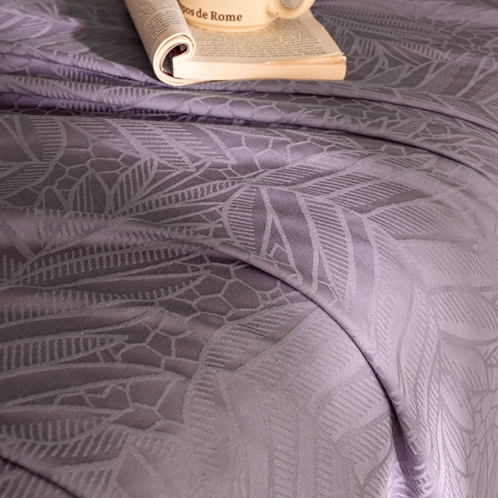 91家纺网 家纺一手货源 找家纺 莱豫家纺 2025新款100支长绒棉纯棉提花磨毛四件套 花蔓蓝莲紫