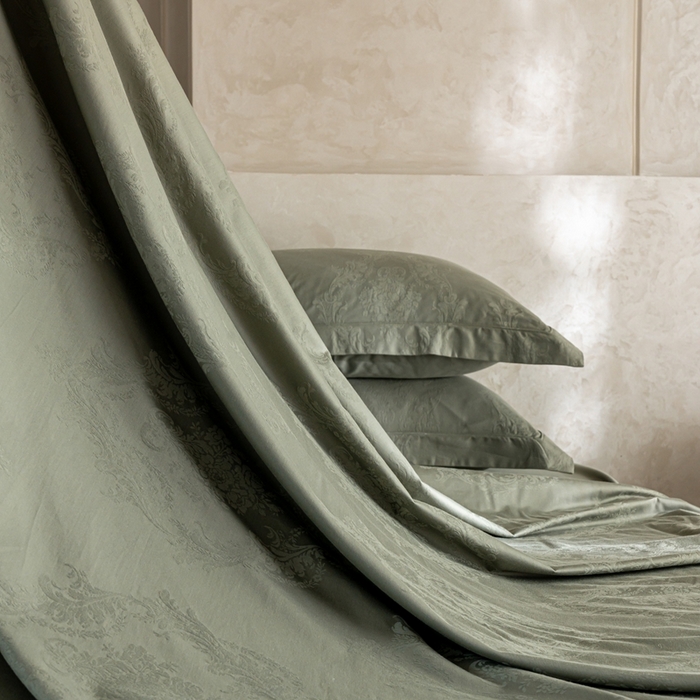 91家纺网 家纺一手货源 找家纺 莱豫家纺 2025新款100支长绒棉纯棉提花磨毛四件套 托卡庄园柳烟绿