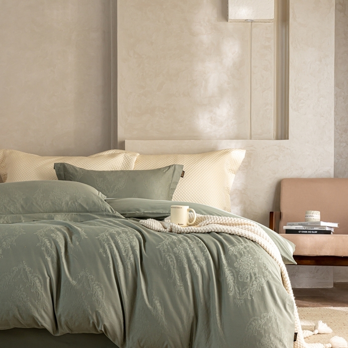 91家纺网 家纺一手货源 找家纺 莱豫家纺 2025新款100支长绒棉纯棉提花磨毛四件套 托卡庄园柳烟绿